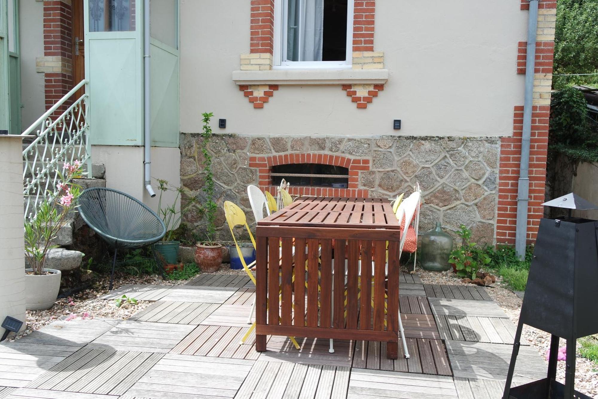 Domaine Du Pavillon Gite 15 Personnes Issy-l'Eveque Exterior foto